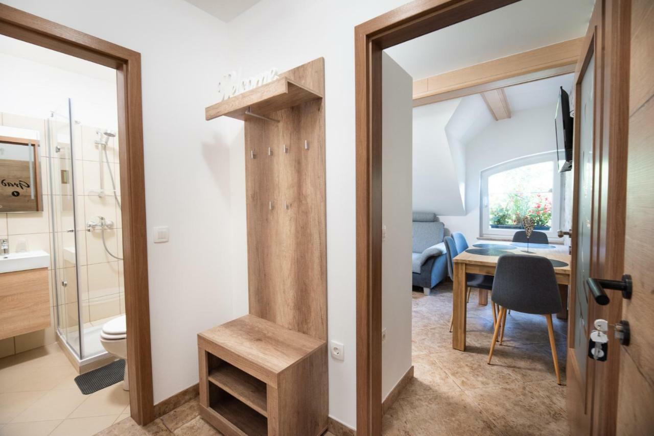 Apartments Grad Kamen Бегунье-на-Гореньскем Экстерьер фото