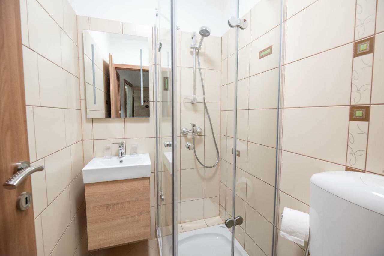 Apartments Grad Kamen Бегунье-на-Гореньскем Экстерьер фото